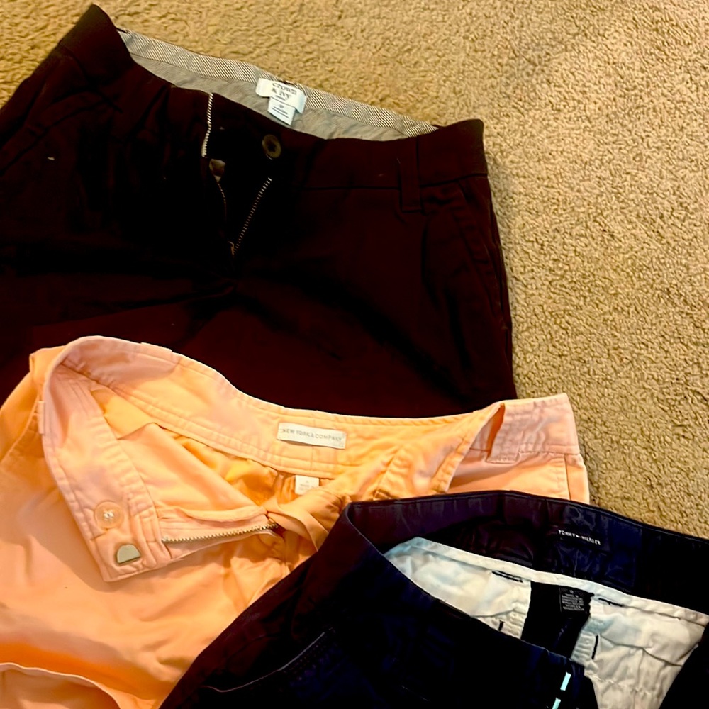 Lot of 3! Size 0 shorts! NYC, Tommy, and Crown+Ivy! Smoke free home!